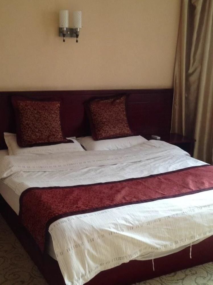 Yinhao Business Hotel 大中镇 外观 照片