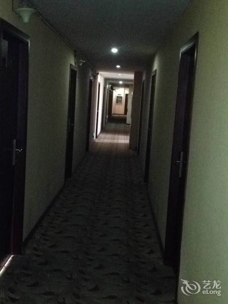 Yinhao Business Hotel 大中镇 外观 照片